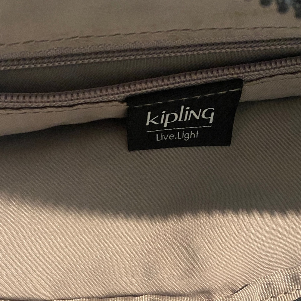 Stylish Black Crossbody Bag - Picture 5 of 6